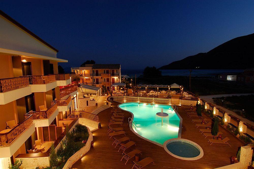 Enodia Hotel Vassiliki Esterno foto